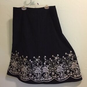 Dressbarn Women’s Black faux suede Skirt *414.11